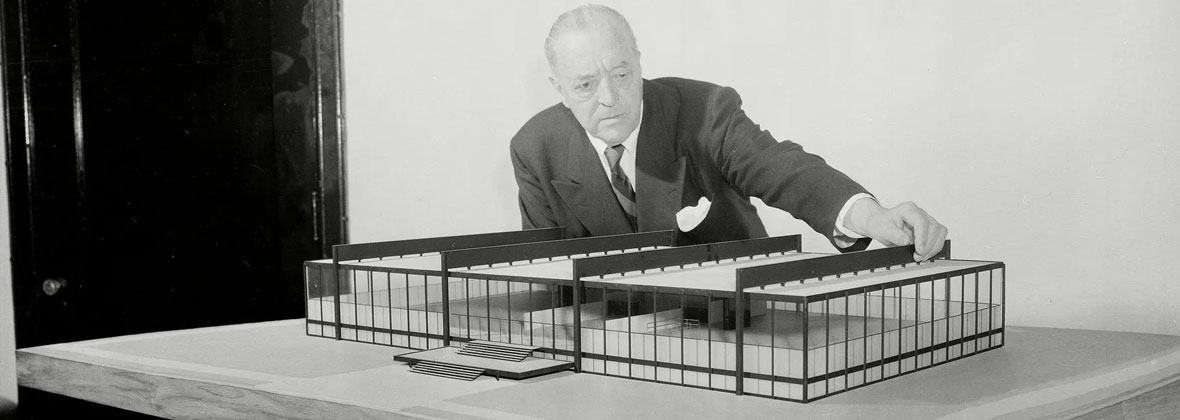 Mies Van Der Rohe