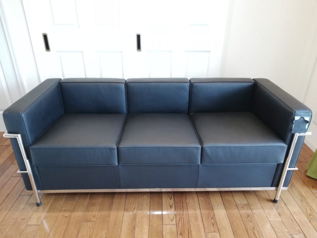 LC2 グランドコンフォート 3人掛けソファ